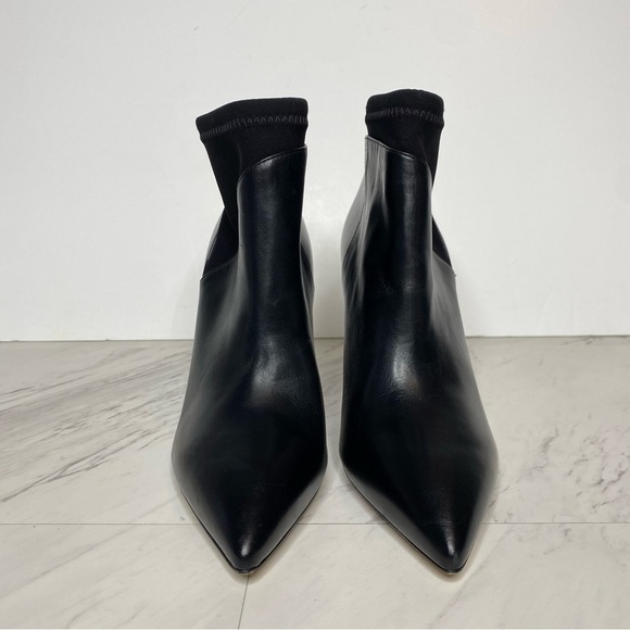 Stuart Weitzman Max Black Leather Pointed Toe Bootie 9 Narrow - Picture 2 of 16